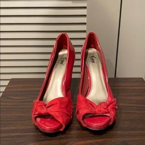 Fioni red heels!